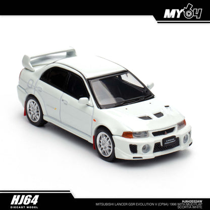 [Hobby Japan] Mitsubishi Lancer GSR Evolution 5 (CP9A) 1998 with Mud Flap - Scortia White