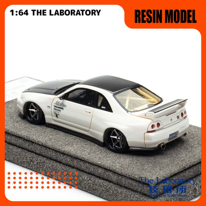 [The Laboratory] 1:64 Garage Active R33 Widebody Concept A - Pearl White Carbon Bonnet