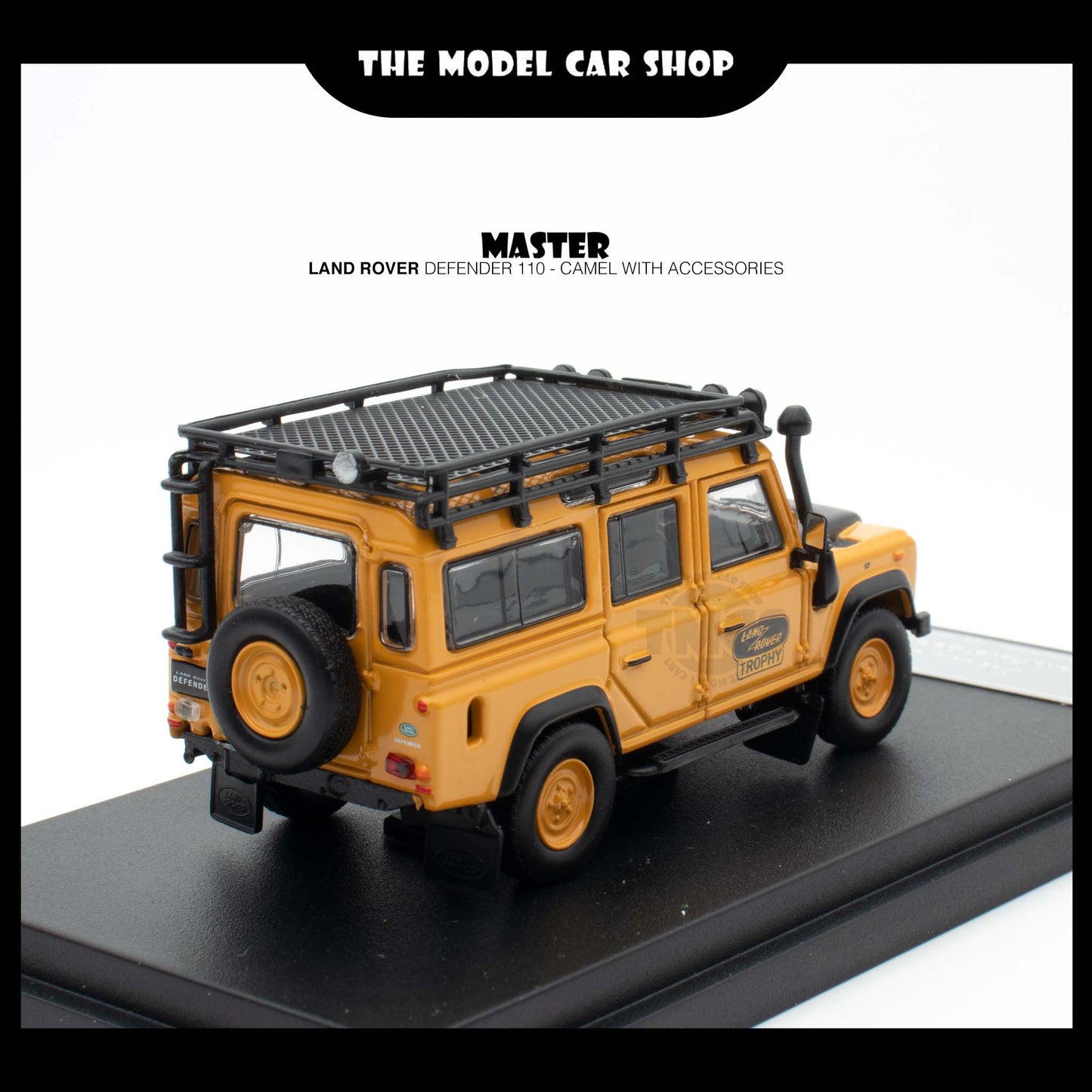 [Master] Land Rover Defender 110 - Camel with Accessories