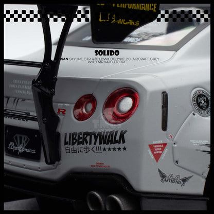 [Solido] 1:18 Nissan Skyline GTR R35 LBWK Bodykit 2.0  Aircraft Grey with Mr Kato Figure