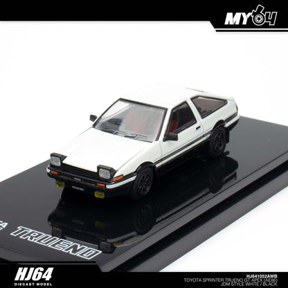 [Hobby Japan] Toyota SPRINTER TRUENO GT APEX (AE86) JDM Style ( Functional Engine Hood) - White / Black