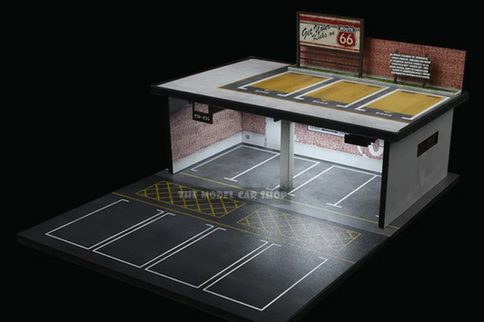[More Art] Diorama Double Decker Car Park (AAA Battery Operator)