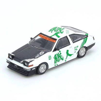 [INNO64] 1:64 Toyota Sprinter Trueno AE86 “Keiichi Tsuchiya” (with Chase Car)