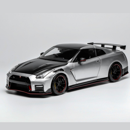 [Motorhelix] 1:18 Nissan GT-R Nismo (R35) Special Edition 2022 -  Ultimate Metal Silver